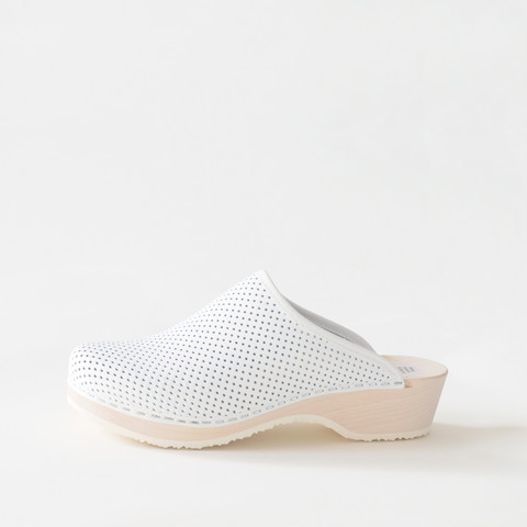 perforated clogs