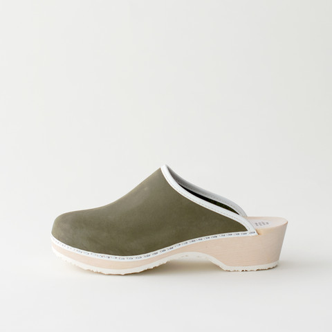 nubuck clogs