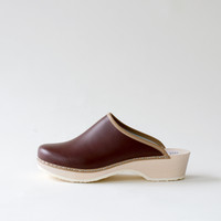 Clogs, choco