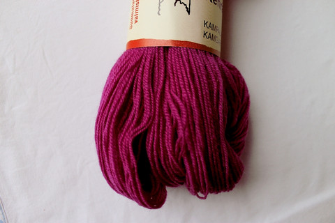 Pirtin kehräämön kampalanka 90x3, väri 25