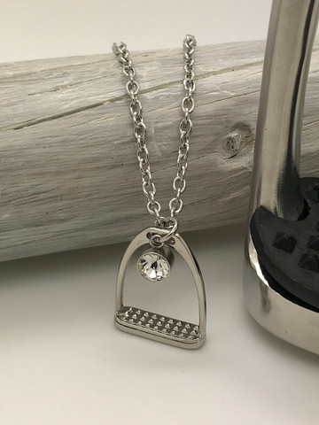 Believe -stirrup necklace 70cm chrystal