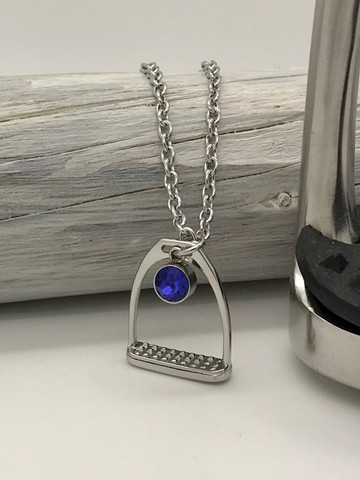 Believe -stirrup necklace 70cm dark blue
