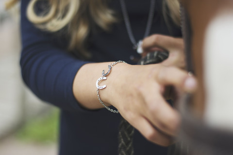 Onni - together horseshoe bracelet 19cm