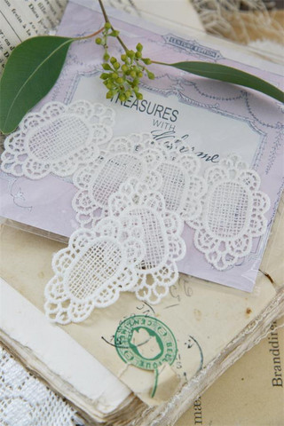 Jeanne d'Arc Living Lace flacon - hvid