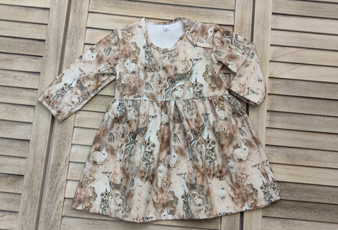 Aamulla mekko vauvoille