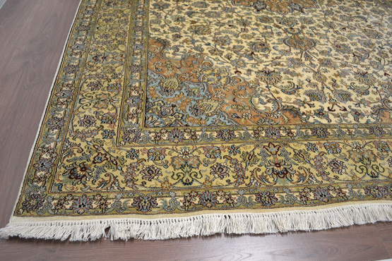 Kashmir, beige