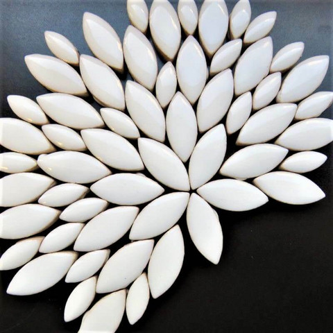 Ceramic leaves, White, 50 g