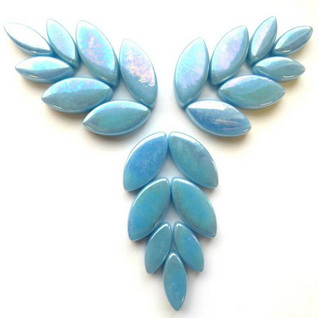 Petals, Mid Turquoise, Iridised, 50 g