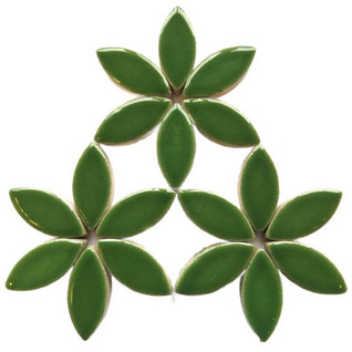 Ceramic leaves, Eucalyptus, 25mm, 50g