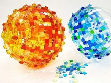 Plastic ball, 2 parts, 20 cm, transparent