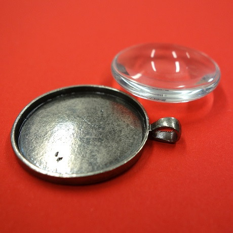 Ramberlock, rund, med glascabochon, antik silver