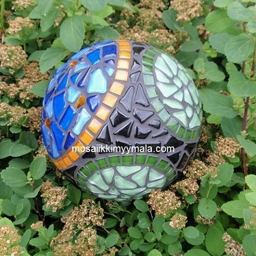 Plastic ball with neck, 20 cm