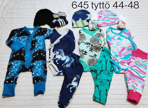 Pakkaus tyttö koko 48 nro 645