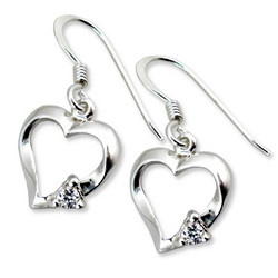 Hopeiset korvakorut, Luxurious Heart Earrings with CZ