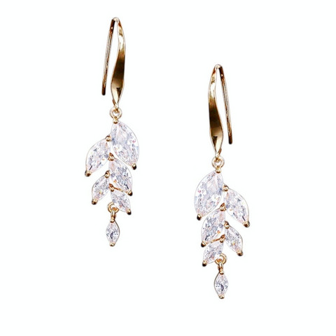 Kristallikorvakorut, ATHENA BRIDAL|Classic Isabella Earrings in Gold