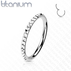 Lävistysrengas, Implant Grade Titanium Pyramid Cut Hoop