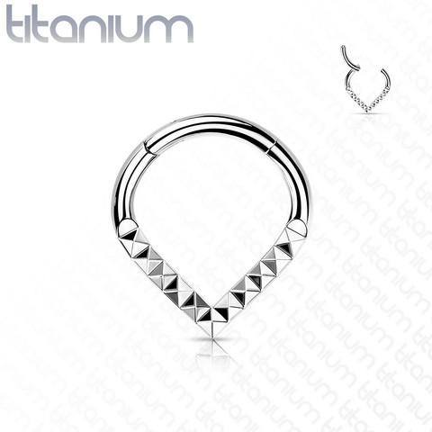 Lävistysrengas, Implant Grade Titanium Teardrop Pyramid Cut Hoop