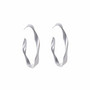 Korvarenkaat, FRENCH RIVIERA|Twist Matte Silver Hoops
