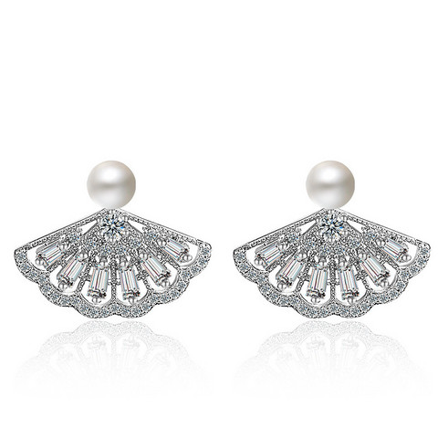 FRENCH RIVIERA|Petal Earrings -hopeanväriset juhlakorvakorut