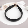 SUGAR SUGAR®, Wide Norah Hairband -musta keinonahka comfy-hiuspanta