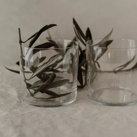 Kahden lasin setti, Be Kind / Dream Big -minimalistiset juomalasit