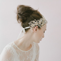Hiuskoru, panta/ROMANCE, Glamorous Headpiece with Silver Flowers