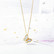 Kirurginteräskaulakoru|Small Butterfly Necklace with Mother of Pearl