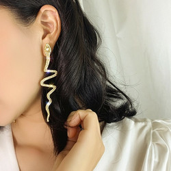 Korvakorut, PAPARAZZI|Large Statement Snake Earrings in Gold