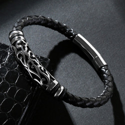 Keinonahkainen rannekoru, Simple Faux Leather Bracelet
