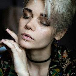 PREMIUM COLLECTION|Musta BCR clicker-lävistysrengas