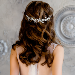 Hiuskoru, ATHENA BRIDAL|Ruby Peal Vine -hopeinen helmihiuskoriste