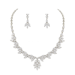 Kristallikorusetti, ATHENA BRIDAL|Luxury Necklace Set -ylellinen setti