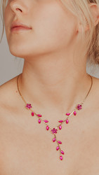 Juhlakoru, Julia (fuksia, kulta)