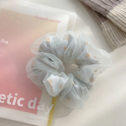 Scrunchie|SUGAR SUGAR, Dreaming  -vaaleansininen kukkahiusdonitsi