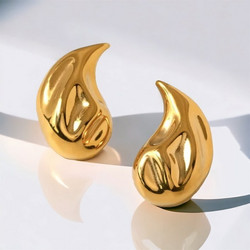 FRENCH RIVIERA|Ava Gold Earrings  -kirurginteräsnapit (kaksi kokoa)