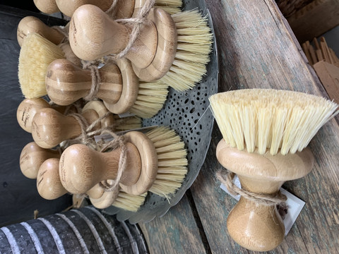 Puuvartinen juuresharja, Chic Antique