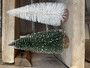 Valkoinen joulukuusi 20 cm asetelmiin, ns. harjakuusi by Lyhtytalo