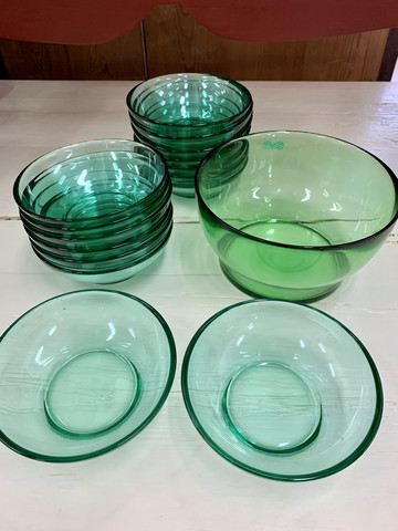 Iittala, Kerttu Nurminen, vihreä Verna jälkiruokamalja, jalaton kulho