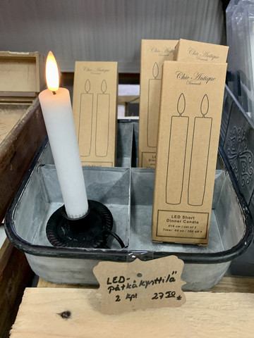 Chic Antiquen LED-kruunukynttilä, lyhyempi ns. pätkäkynttilä, 2 kpl,