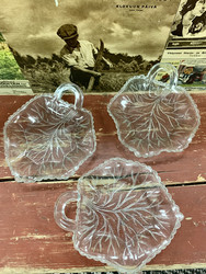 Kirkas, lehden mallinen lasilautanen, Nuutajärvi, vanhaa lasia