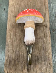 Käsin veistetty puinen sienikoukku, kolme erilaista, Wildlife Garden