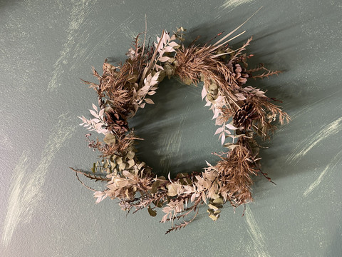 Dry flower wreath nature