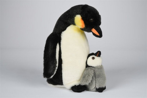 Pingviini ja poikanen pehmo