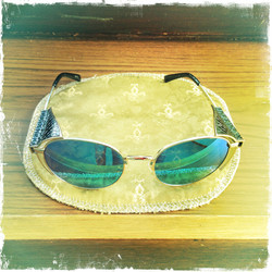 SteamPunk & Vintage style sunglasses with Long side protect - with Mirror Lenses
