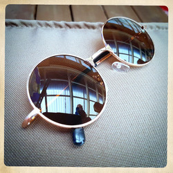 70s style sunglasses