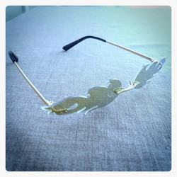 Special sunglasses, flame shaped