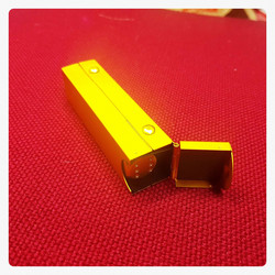 metallic dices in metal case (6D), golden colour