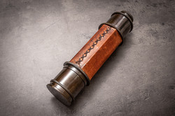 Kaukoputki 65cm pitkä - Merirosvo kiikari - Merenkulku esine - Antiikki replika - Messinki koristelu - Steampunk - Cosplay