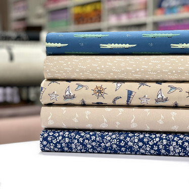 Puuvillapopliini: Pienet abstraktit kuviot, beige - valkoinen