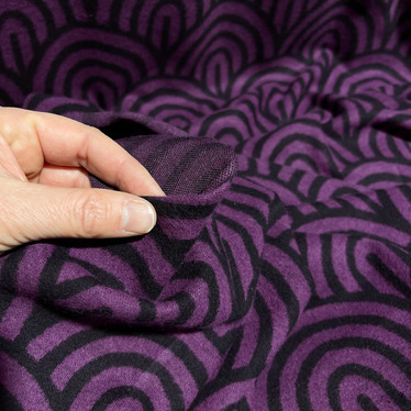 Jacquard neulos: Hills, violetti - musta